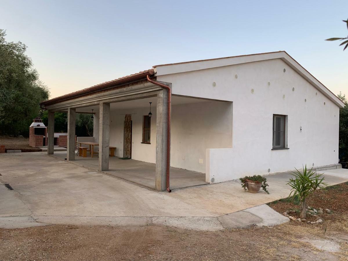 Sa Domu E Muru Galtelli Exterior photo